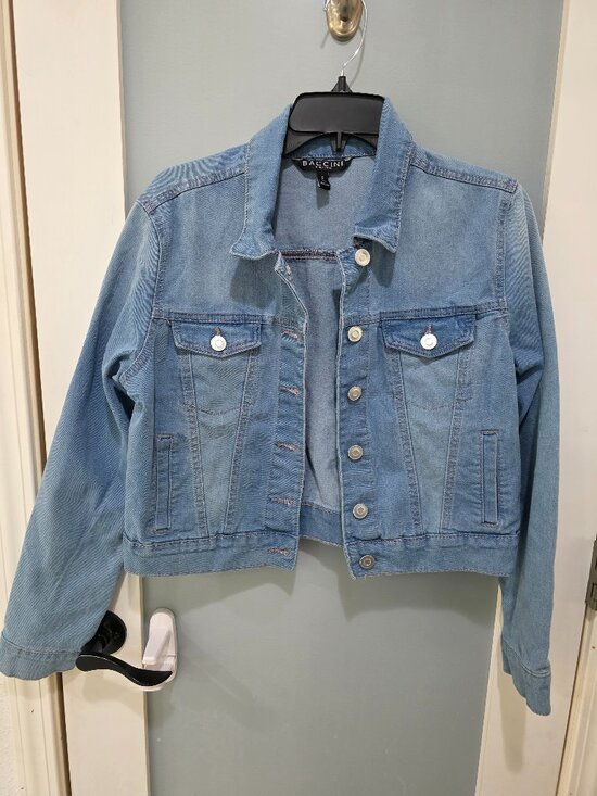 Baccini Jackets & Blazers - Baccini Light Wash‎ Denim Jean Jacket – Women’s Small Button Front Classic